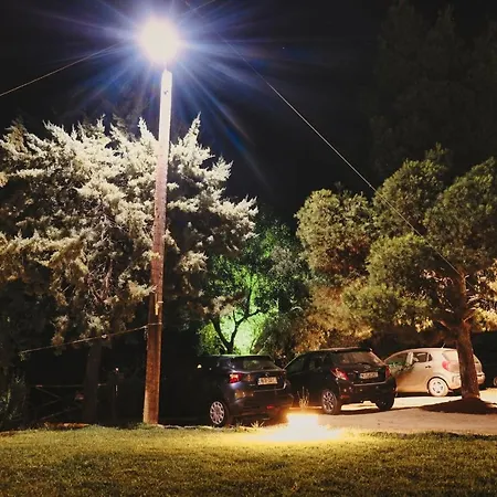 Kartalia アパート ポルト・クウフォ